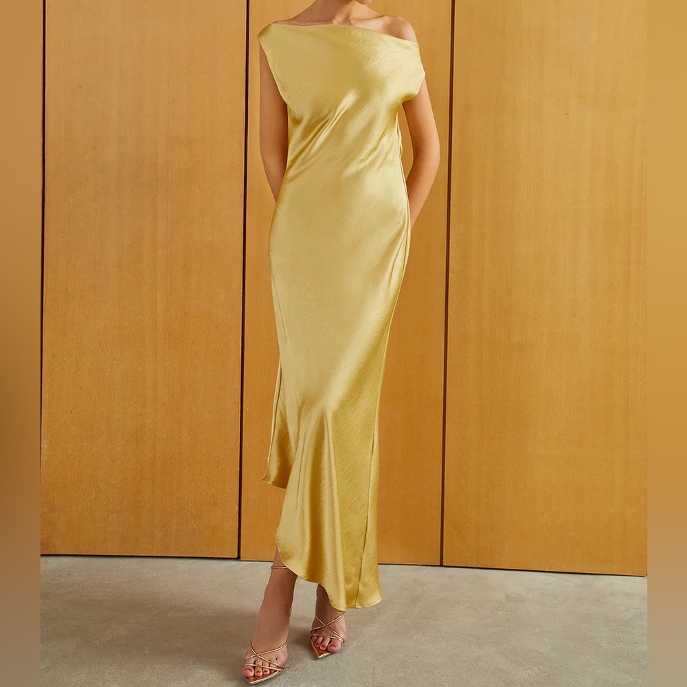 Commense Satin Backless Sleeveless Long Dress (new with tag)